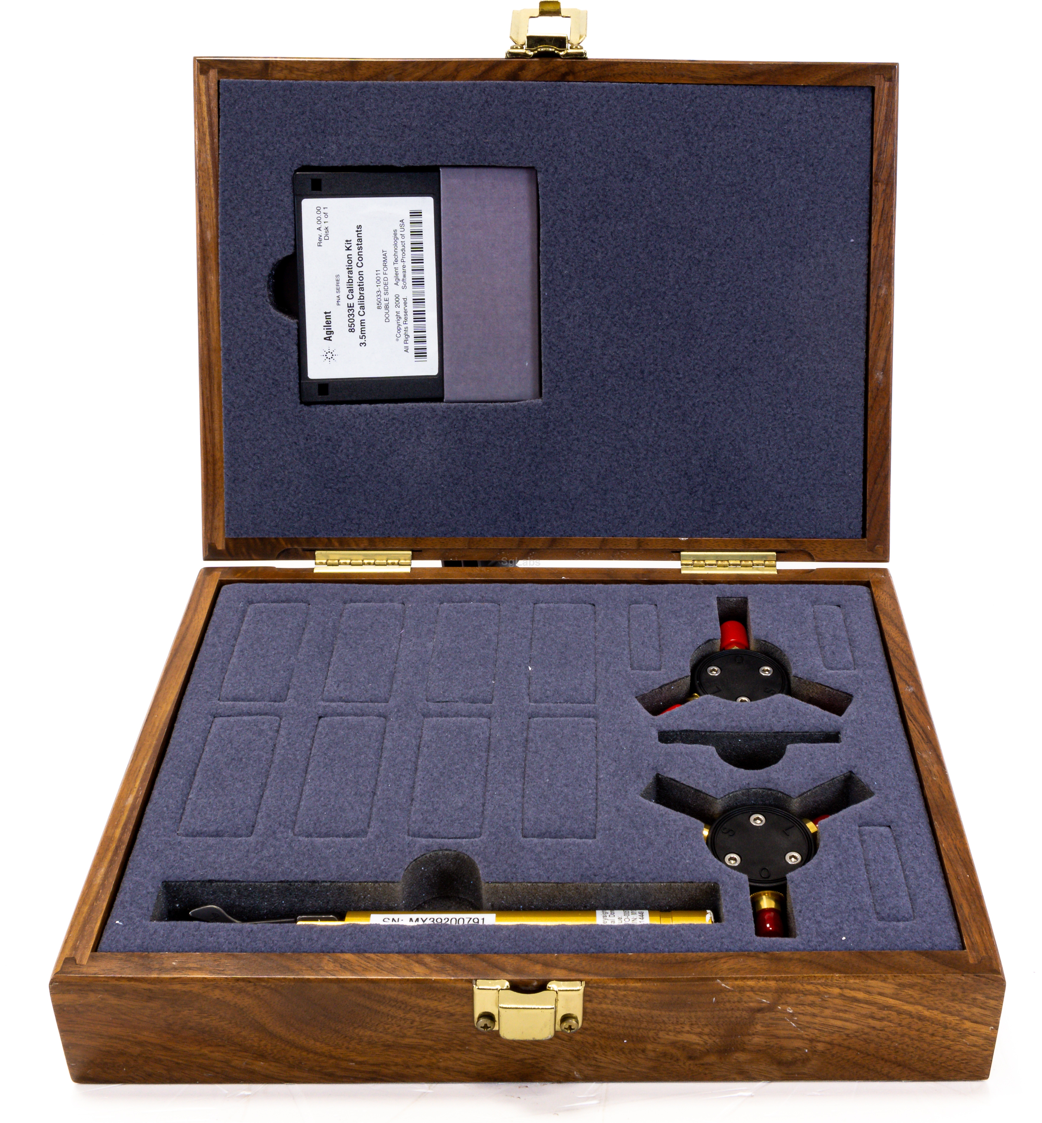 Keysight 85033E 3.5mm Calibration Kit