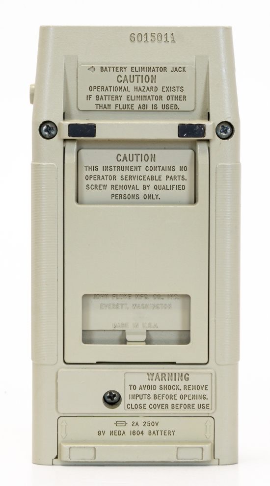 SgLabs_m_Fluke_8060A_4.jpg