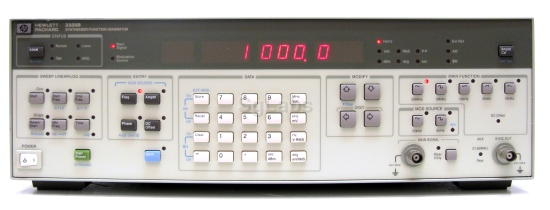 HP Agilent Keysight 3325B Signal Function Generator 21 MHz