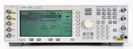 HP Agilent Keysight E4438C-504 Vector Signal Generator 4 GHz