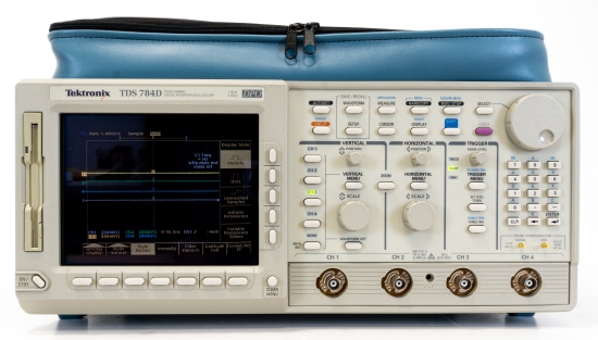 Tektronix, TDS784D