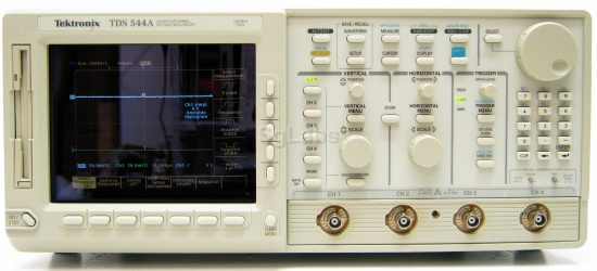 Tektronix, TDS744A