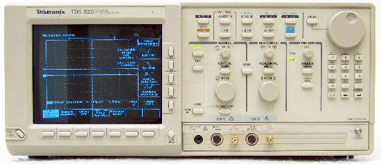 Tektronix, TDS820